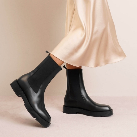 Givenchy Squared Chelsea Ankle Boots NEW 39 Narrow